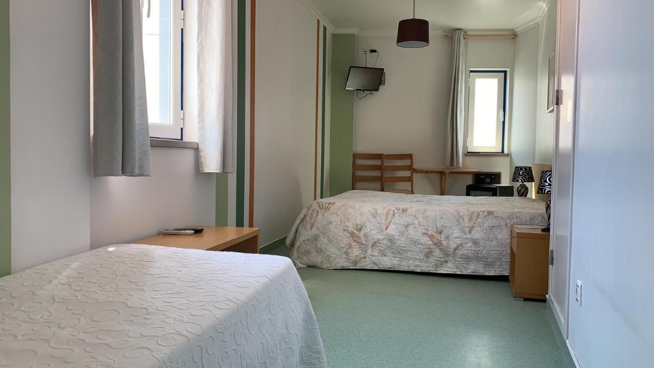 Weaa Hotel Назаре Екстериор снимка