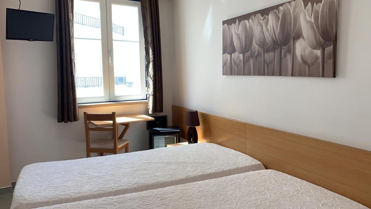 Weaa Hotel Назаре Екстериор снимка