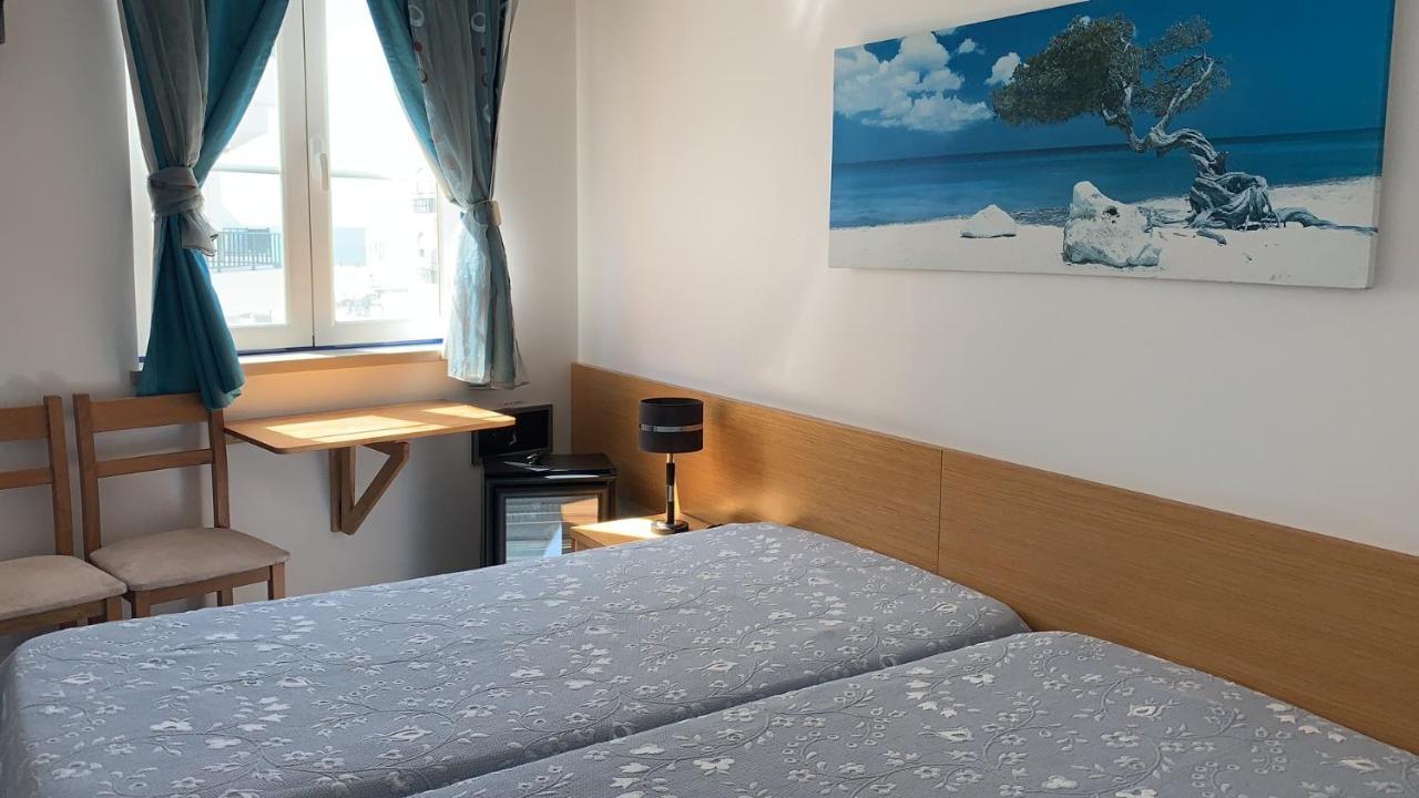 Weaa Hotel Назаре Екстериор снимка