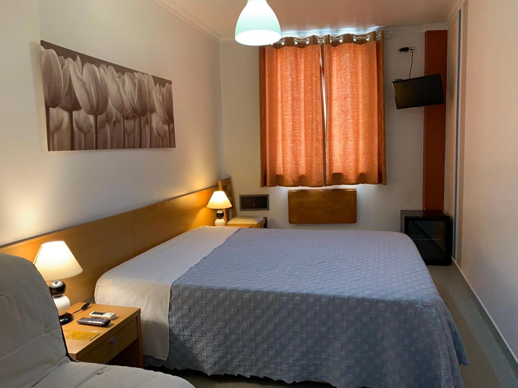 Weaa Hotel Назаре Екстериор снимка