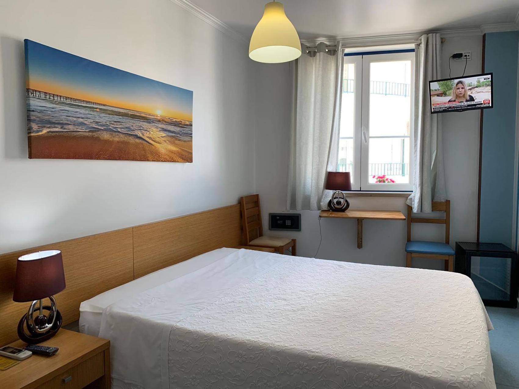 Weaa Hotel Назаре Екстериор снимка