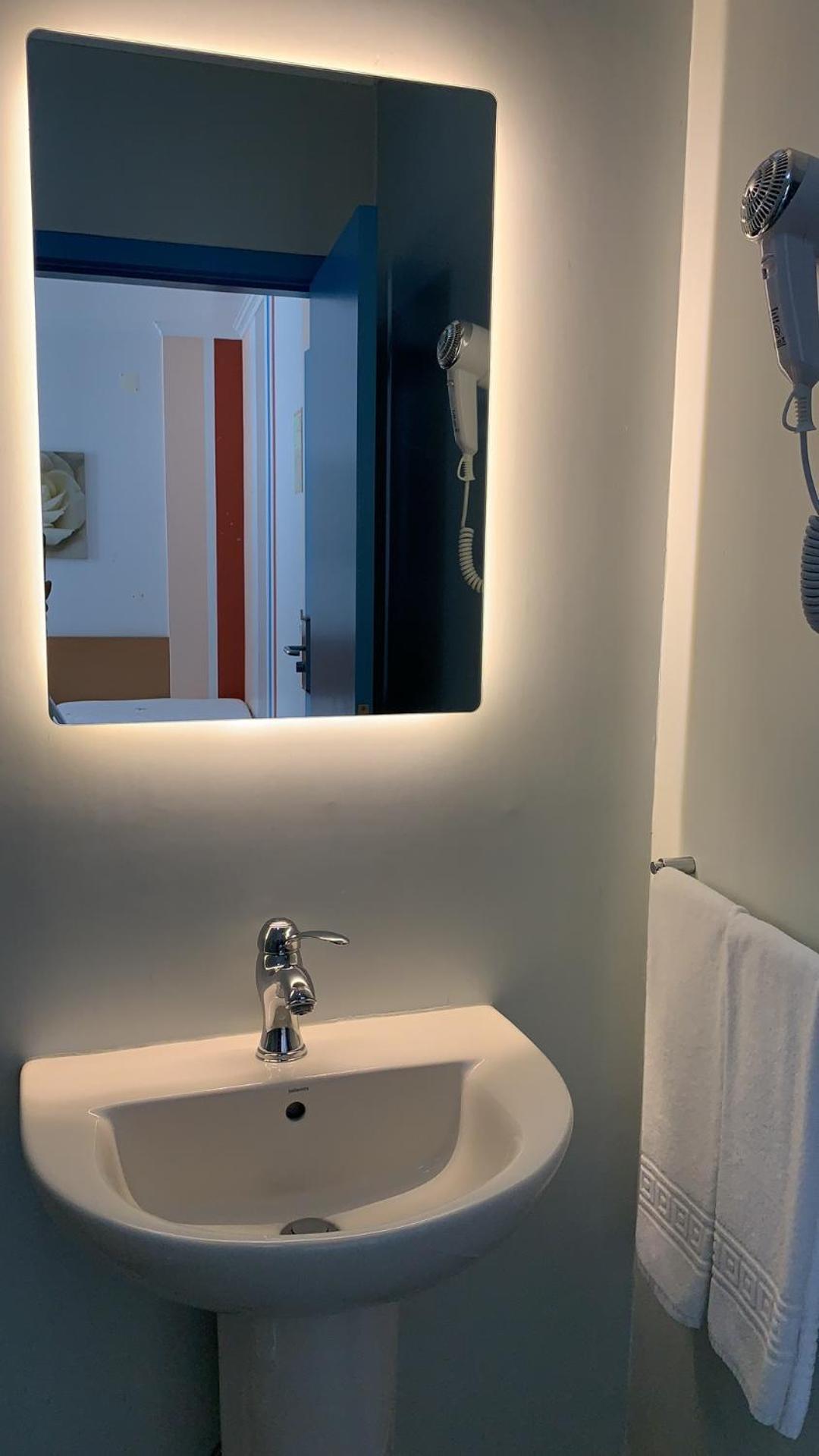 Weaa Hotel Назаре Екстериор снимка