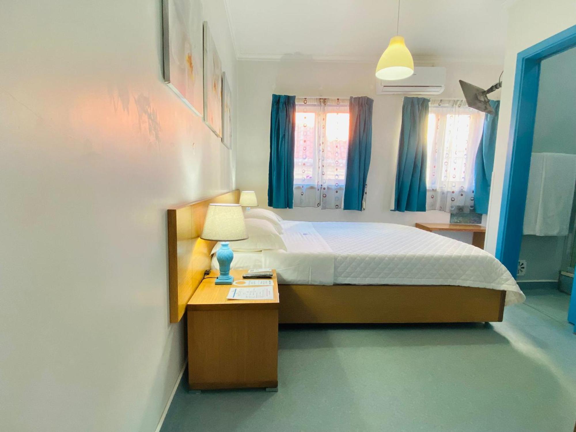 Weaa Hotel Назаре Екстериор снимка
