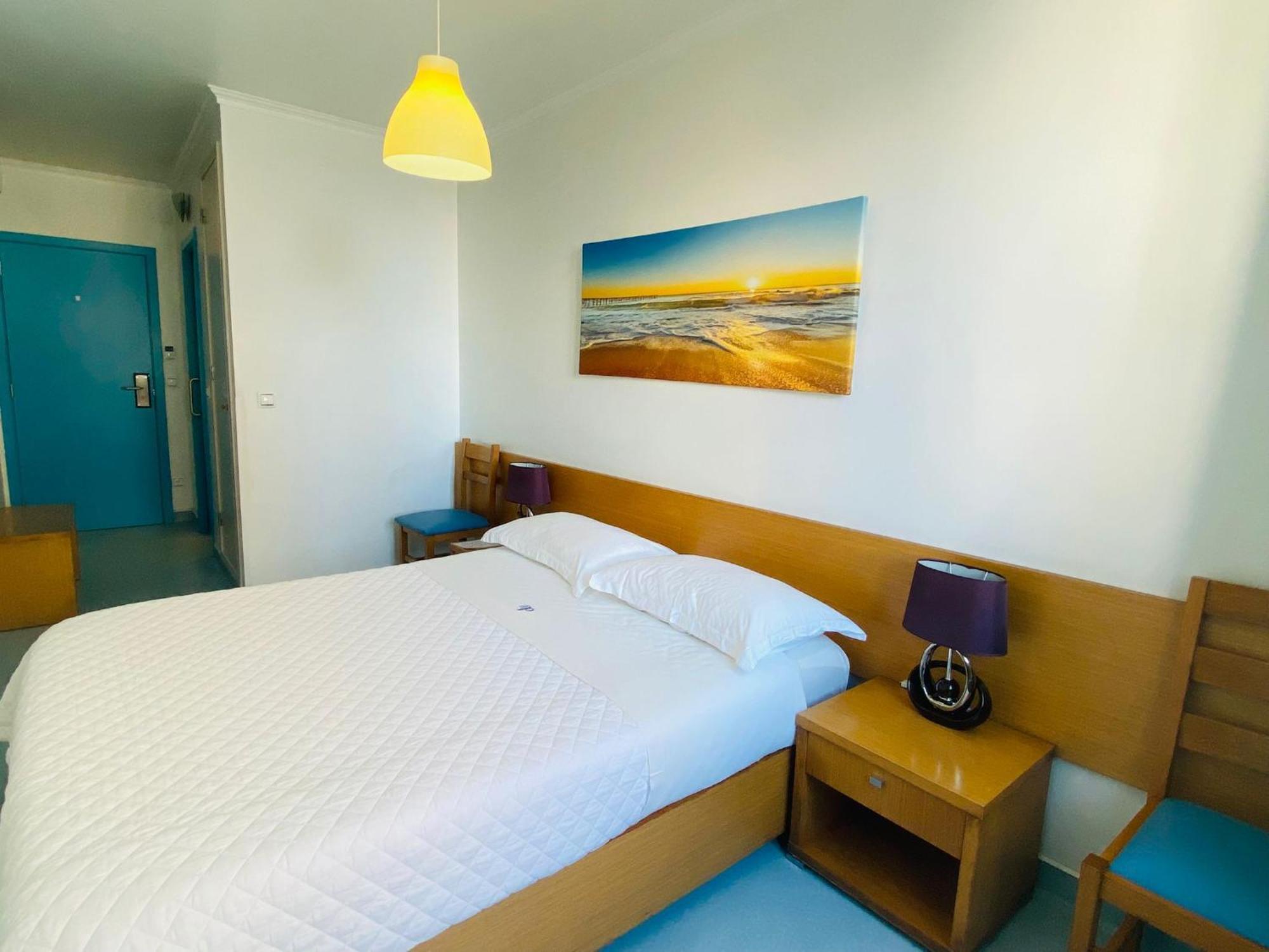 Weaa Hotel Назаре Екстериор снимка